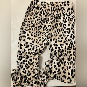 Leopard flare pants